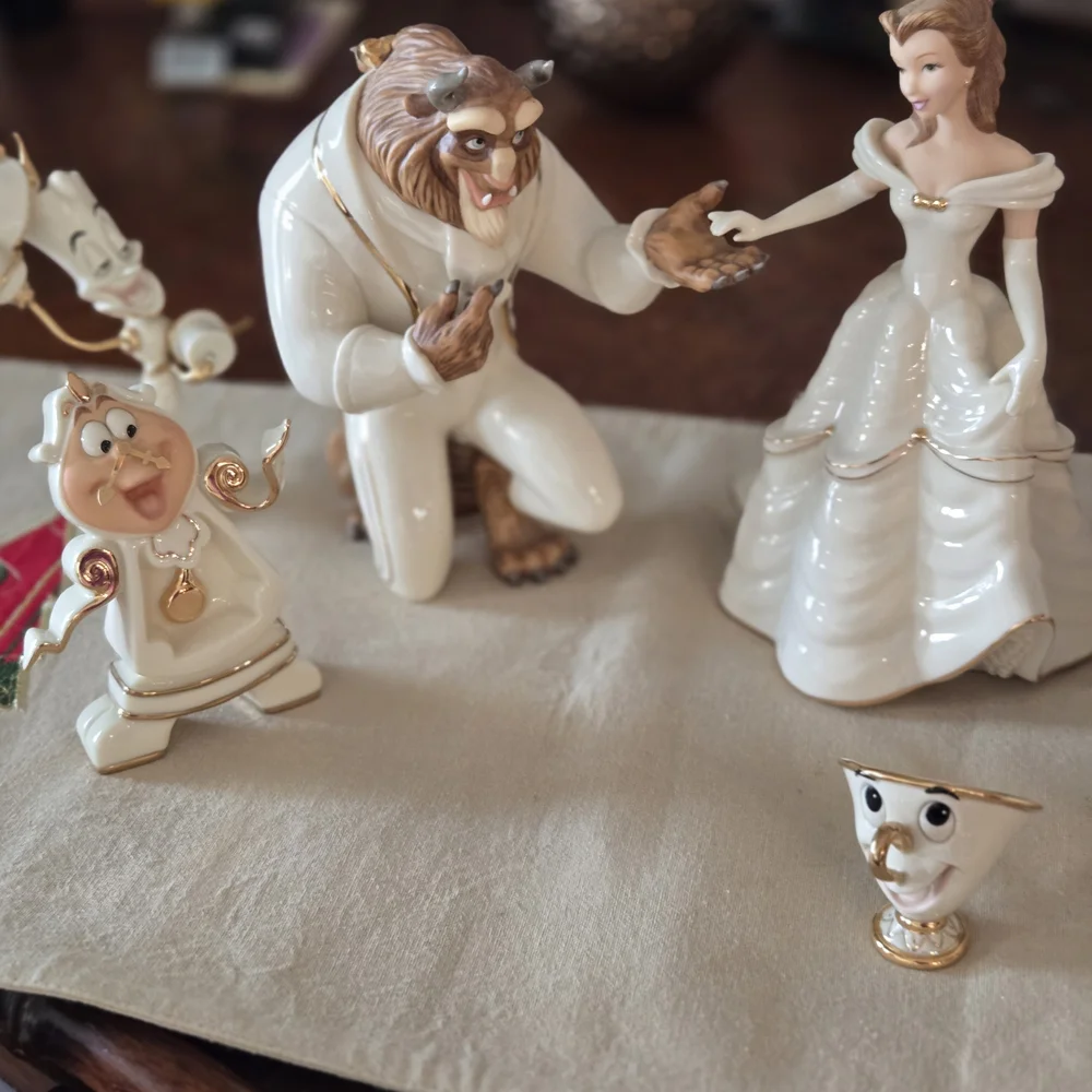 Lenox White and Gold Cake Topper Set